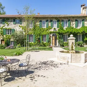 3* לינה וארוחת בוקר Domaine De Rhodes